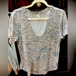 Z Supply Leopard print Patterned V-Neck Top